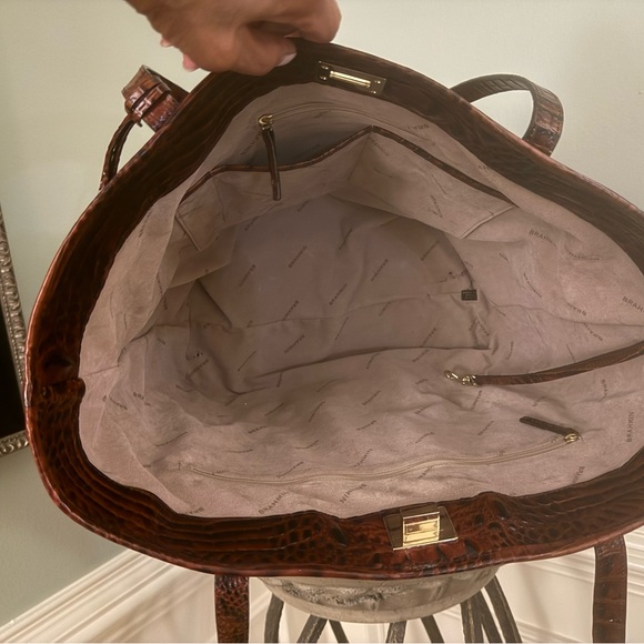 BRAHMIN Annika Extra Large Tote  LIKE NEW! - Picture 8 of 15